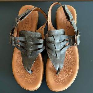 Born sandals, teal sz 7